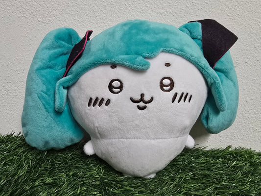 CHII MIKU PENDANTS + Free TCG/Stickers