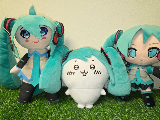 HATSUNE MIKU PLUSHIES (Over 9 Kinds)+ Free Keychains/Stickers/tcg