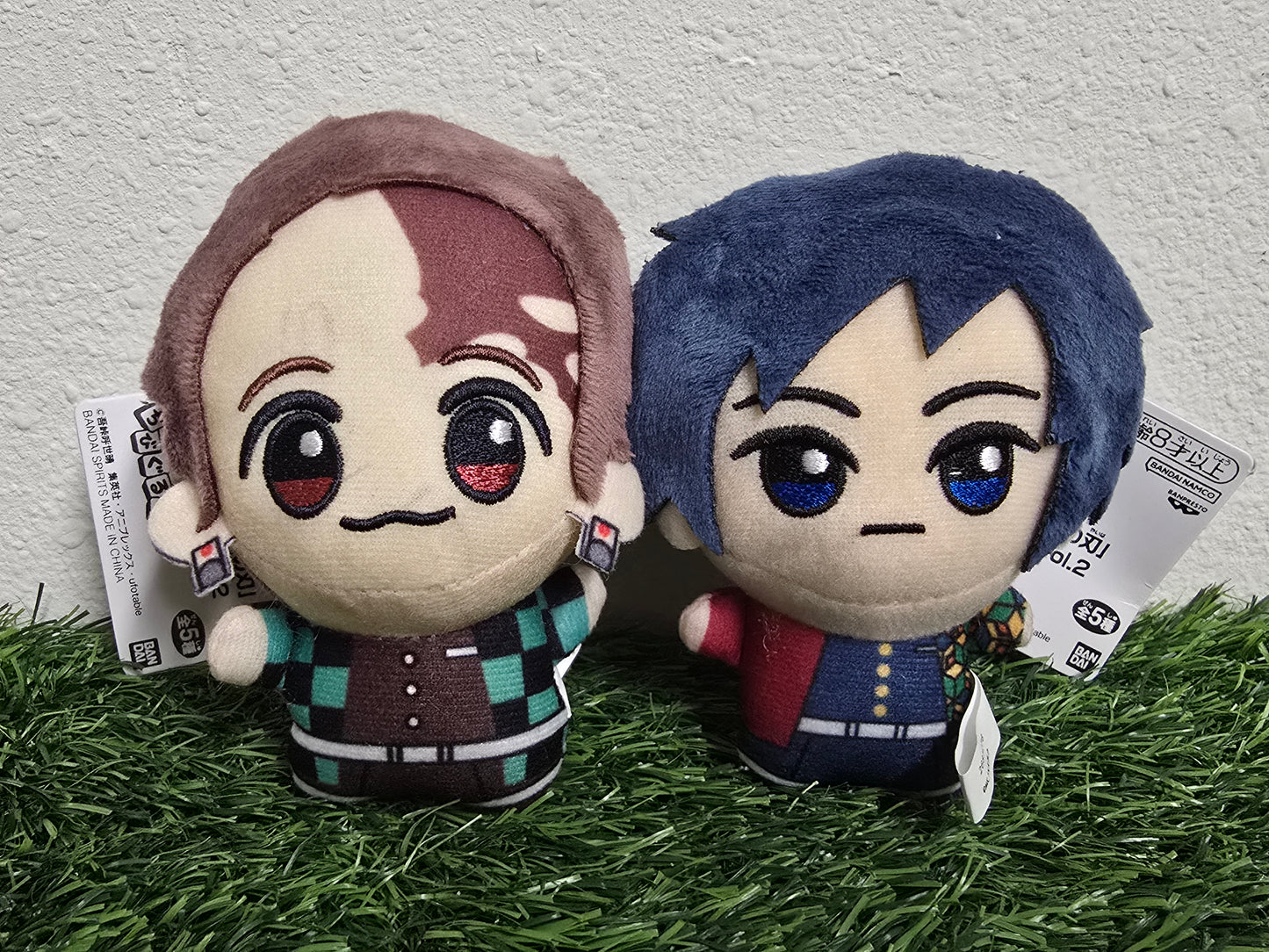 DEMON SLAYER PENDANTS + Free Keychains/Stickers/tcg