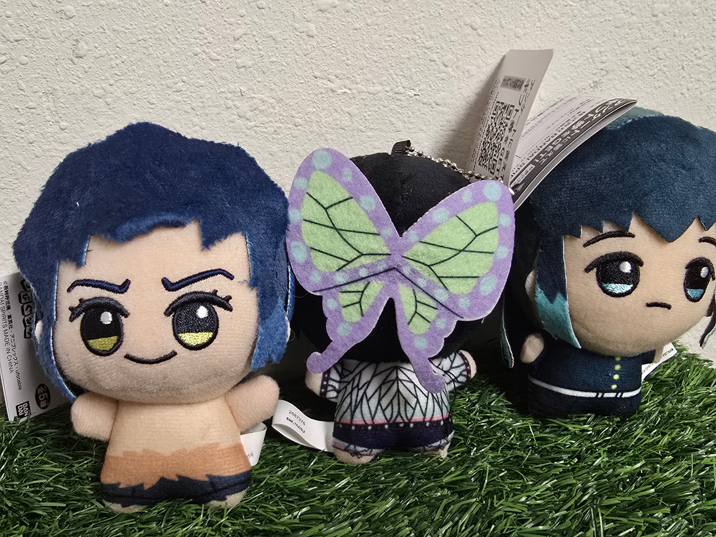 DEMON SLAYER PENDANTS + Free Keychains/Stickers/tcg